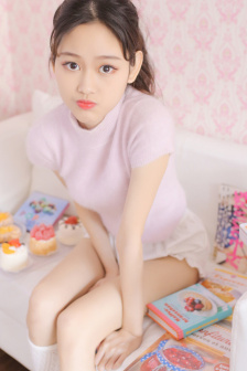 不知火舞蹈三个小孩子公园